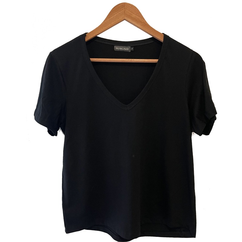 Alternative view of Remera Bleeker