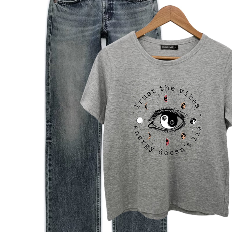 Alternative view of Remera Trust the vibes