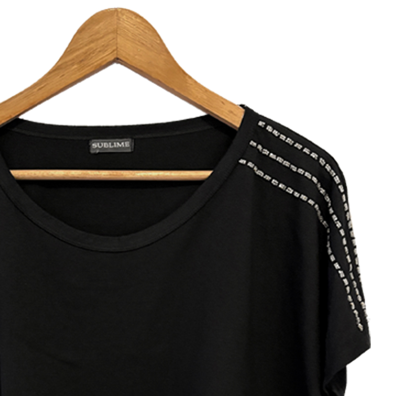 Alternative view of Remera Wembley