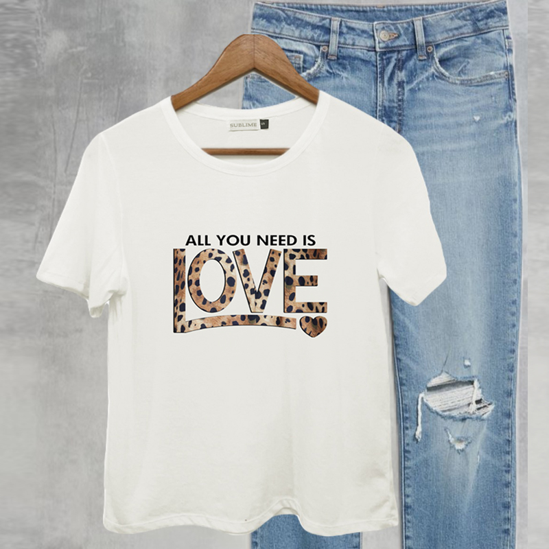 Remera All you need is love