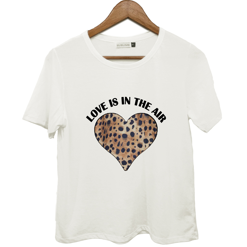 Remera Love Is In The Air - Imagen 3